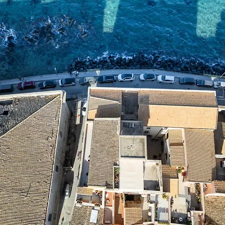 -casa Santini- Charming 3 Bedrooms House In Ortigia By Cala Rossa *