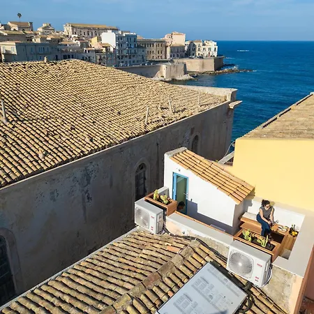 -casa Santini- Charming 3 Bedrooms House In Ortigia By Cala Rossa